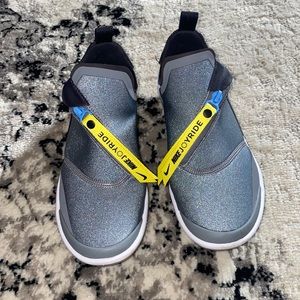 Womens grey Nike joyride sneakers